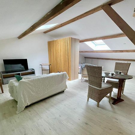 Les Vieux Platanes Apartment La Crau Luaran gambar
