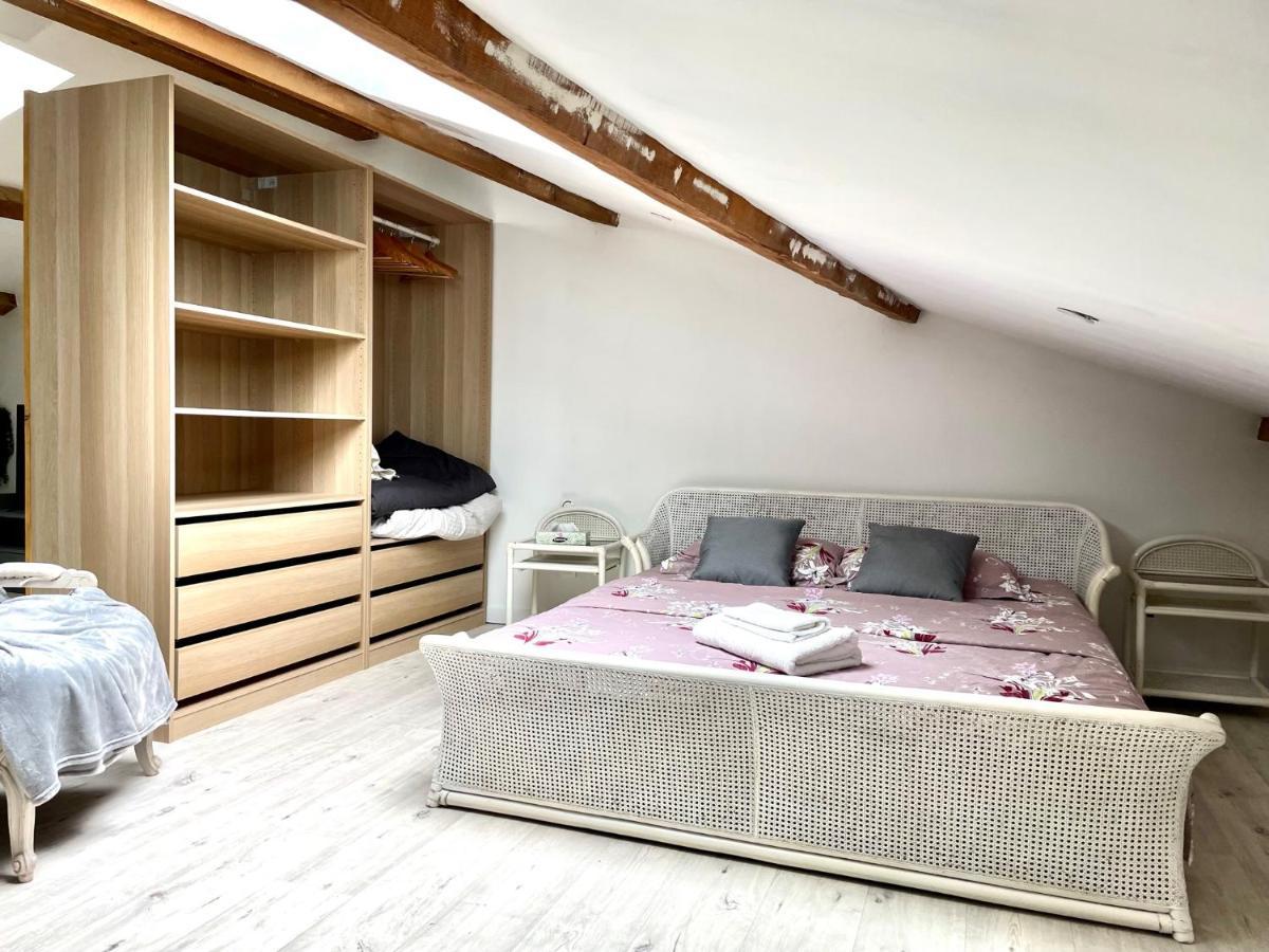 Les Vieux Platanes Apartment La Crau Luaran gambar