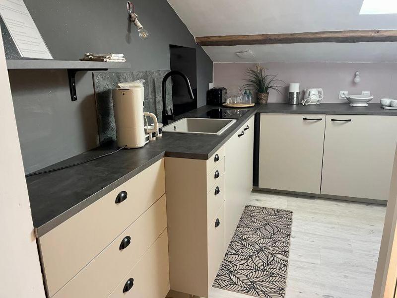 Les Vieux Platanes Apartment La Crau Luaran gambar